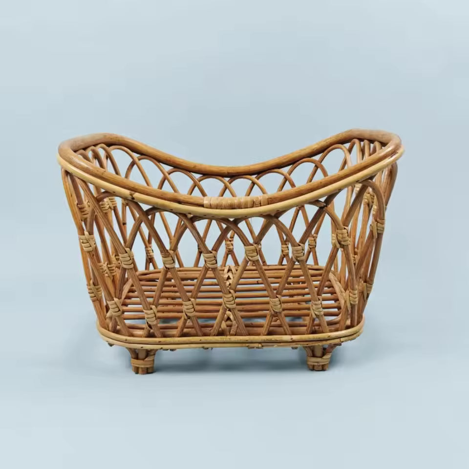 Rattan Retro Basket Chair – Handmade Newborn Photography Prop