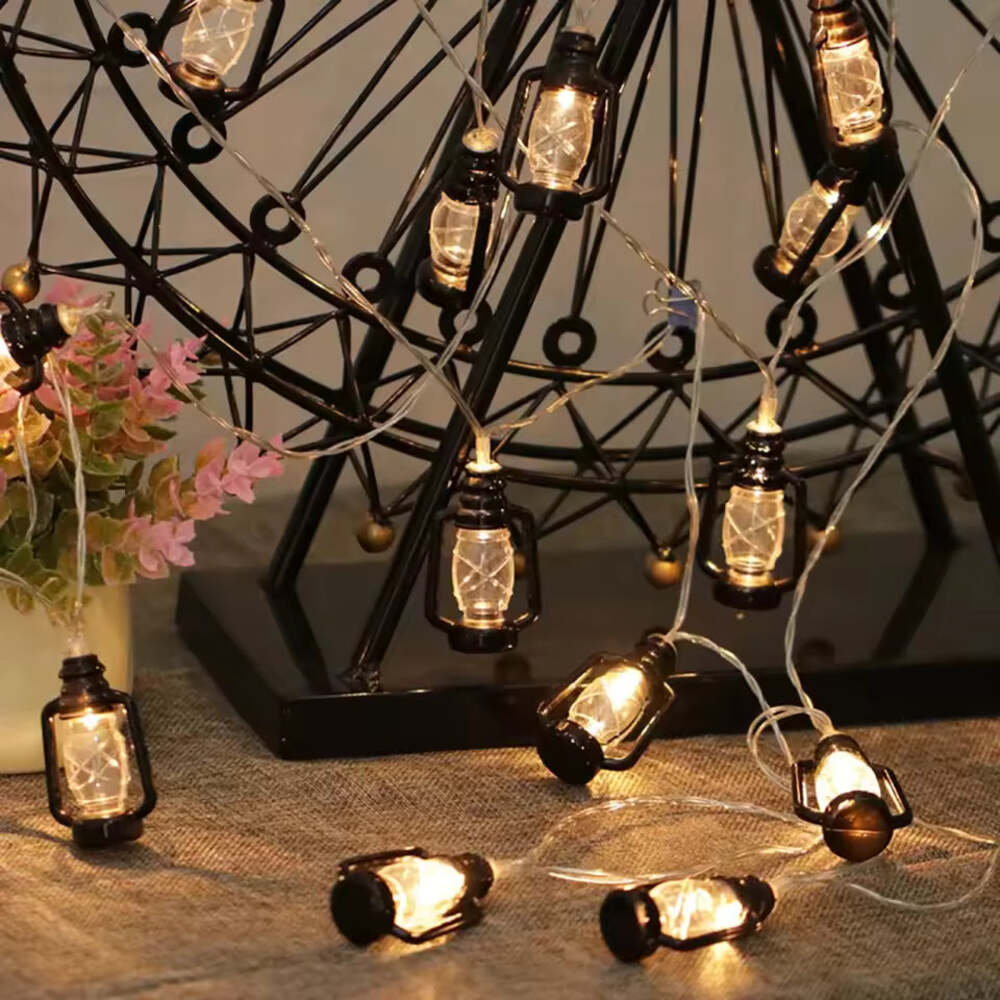 Retro Kerosene Lamp LED Fairy String Lights, Battery Powered