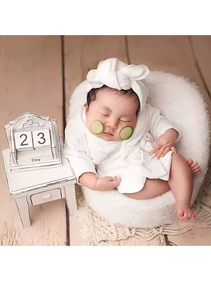 Newborn Photography Prop Sofa – Baby Posing Couch for Studio & Home Shoots